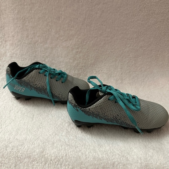DSG soccer cleats - Picture 2 of 6